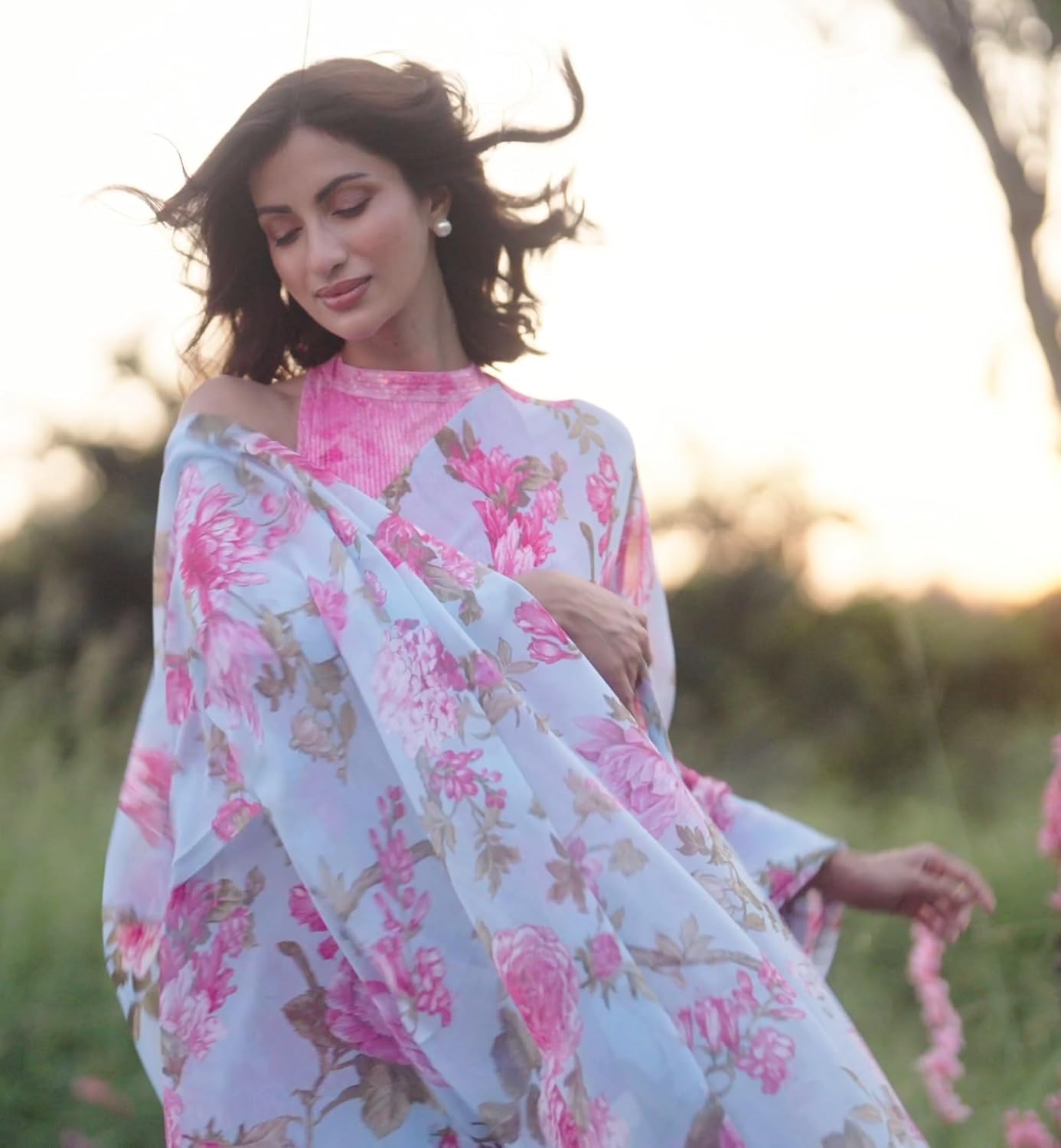 Garden Vareli Floral Print Georgette Saree